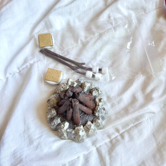 GUC American Girl Doll Clothes & Accessories Lot #1 - Picture 7 of 16